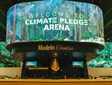 双斗屏?！全球首个零碳排放体育馆搭载达科224个LED屏震撼开馆！
